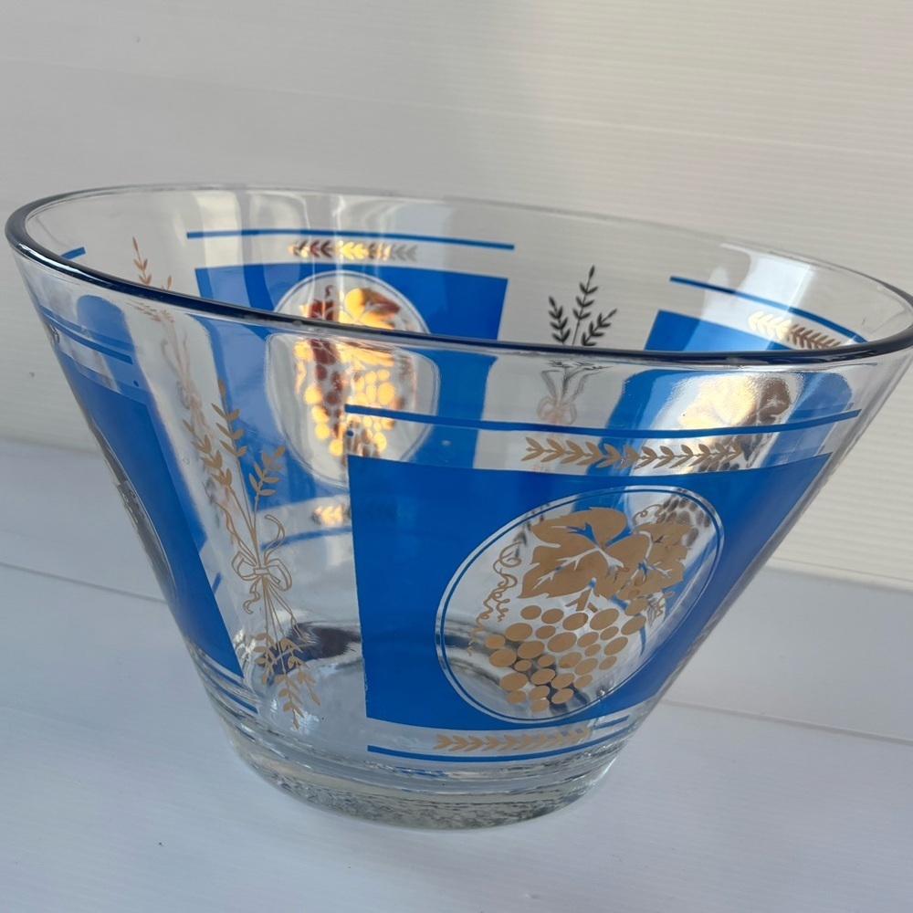 Hazel Atlas Blue Glass Bowl Large Gold Grapes Wheat Vintage - Picture 4 of 8